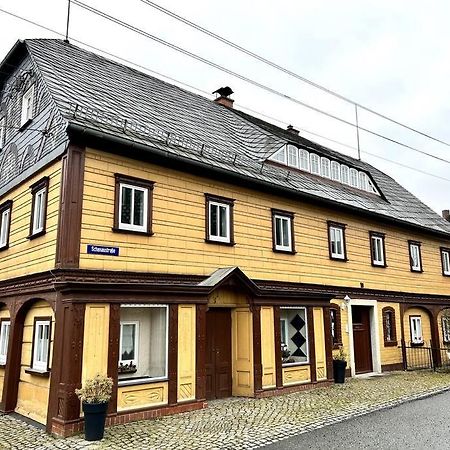 Rustikales Studio-Apartment Blockstube Im Haus Selma โกรสเชอเนา ภายนอก รูปภาพ