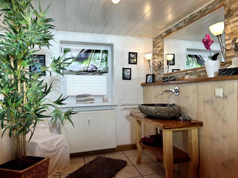 Rustikales Studio-Apartment Blockstube Im Haus Selma โกรสเชอเนา ภายนอก รูปภาพ
